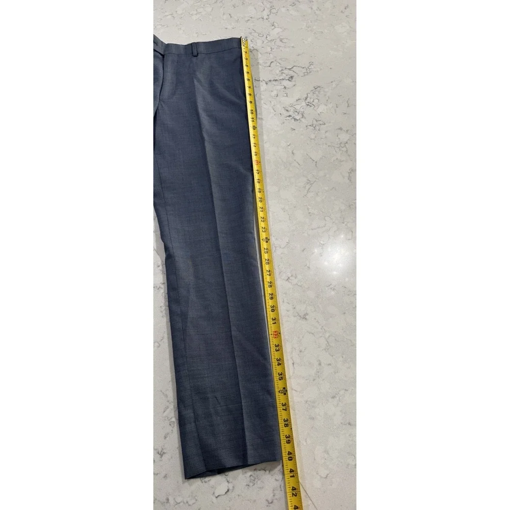 Kenneth Cole wear closures cole
